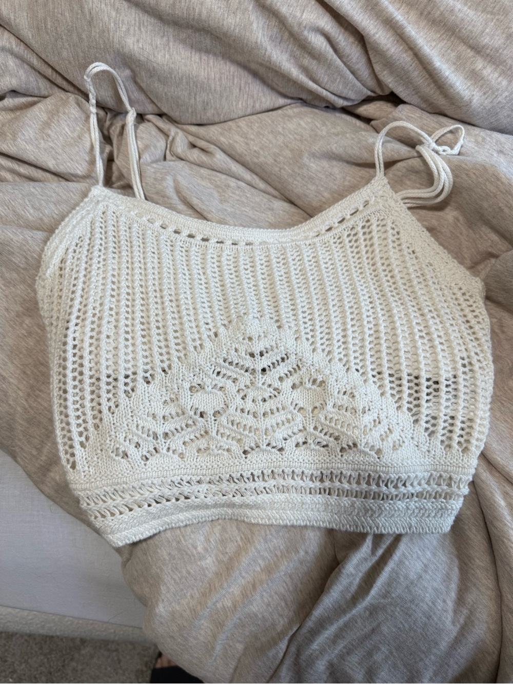 A&F crochet crop top